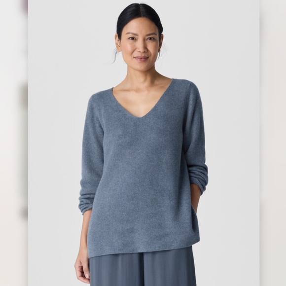 Eileen Fisher Sweaters - NWOT! Eileen Fisher Italian Cashmere V-Neck Sweater in “eclipse”
